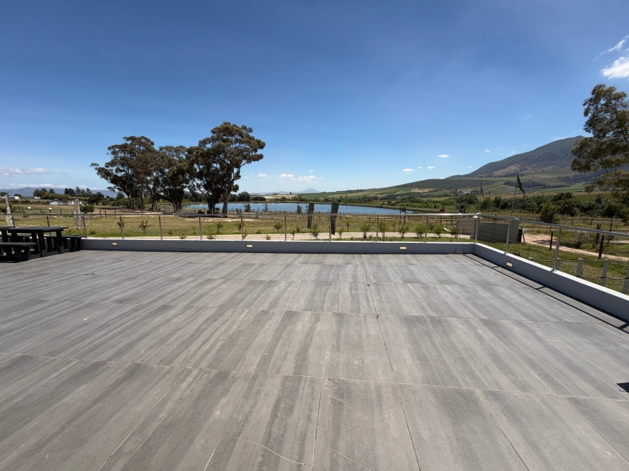 To Let Commercial Property for Rent in Bainskloof Western Cape